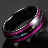 Zaručnički prsten od crnog volframovog karbida u obliku školjke s crvenim umetkom u obliku gitarskih žica u stilu